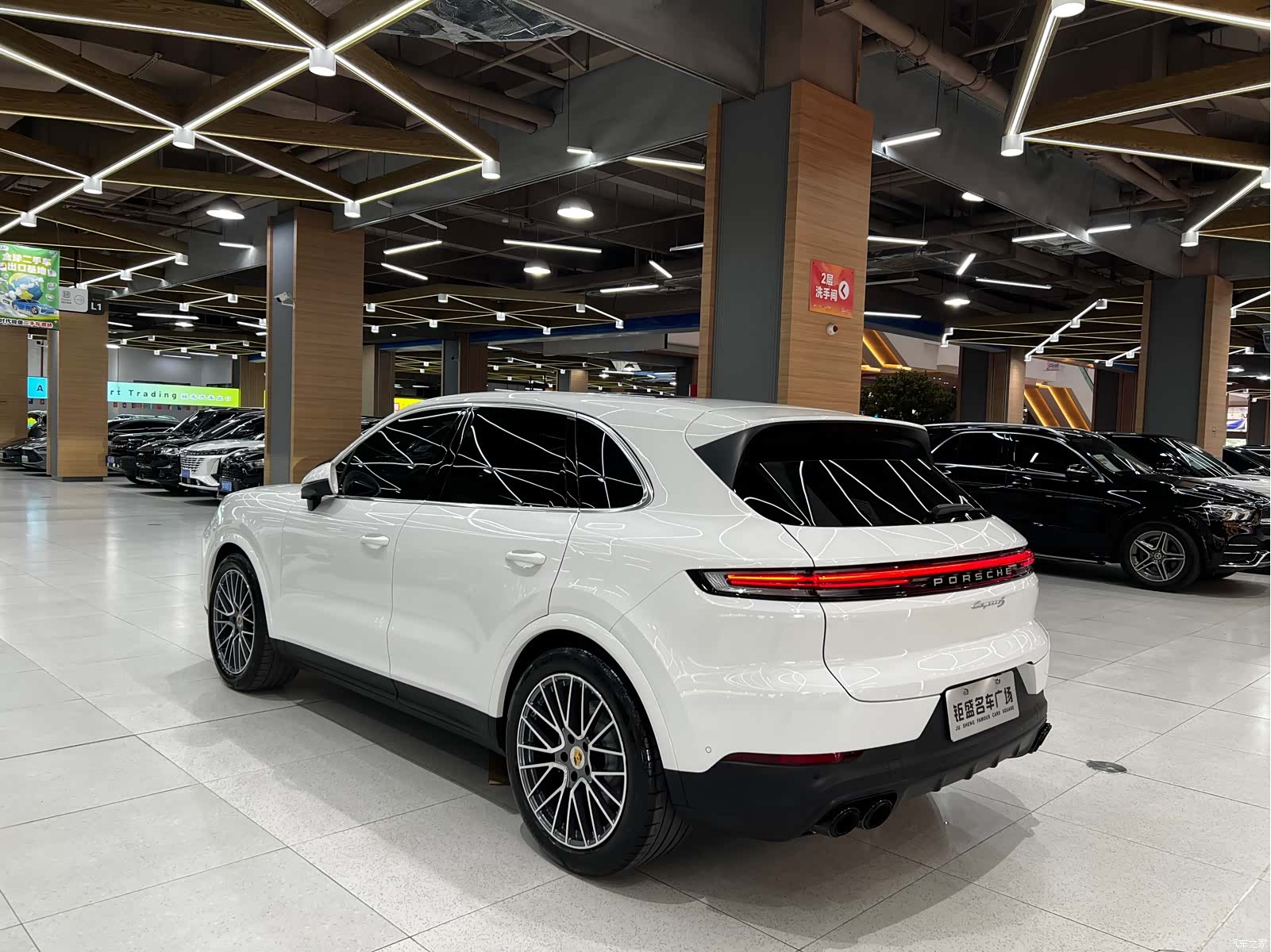 Porsche Cayenne, 2024 все фото