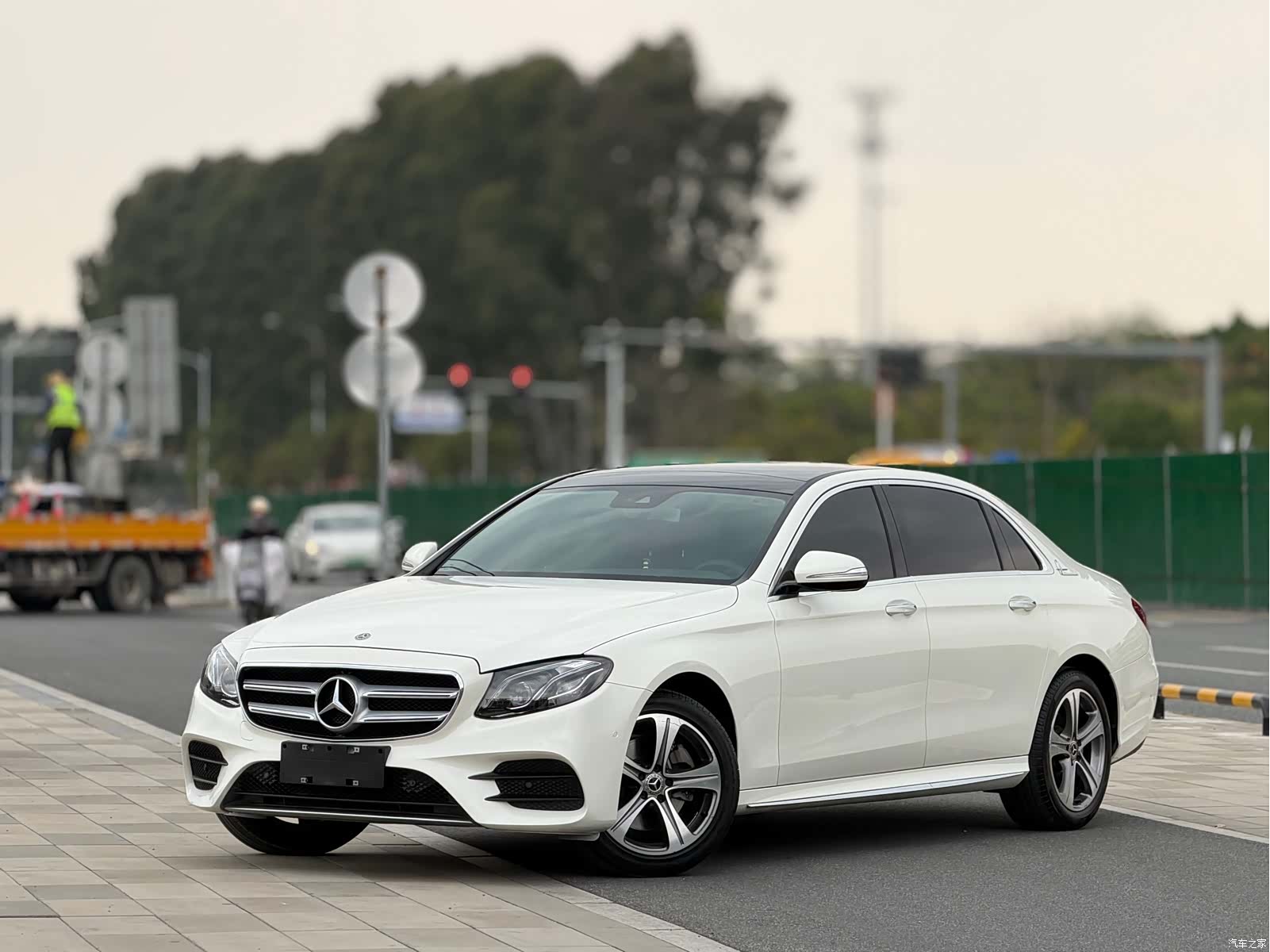 Mercedes-Benz E-Class, 2018 1