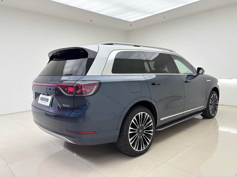 AITO Ask the world M9