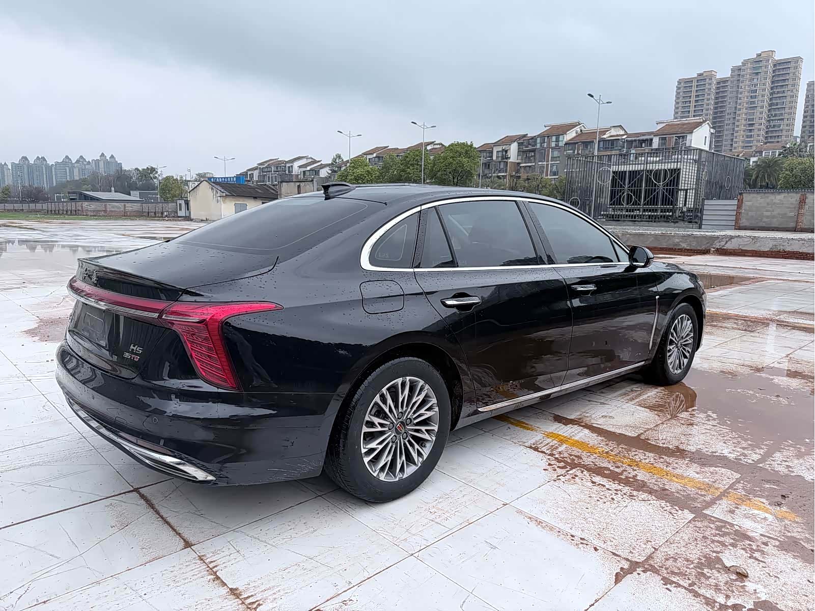 Hongqi H5, 2022 7