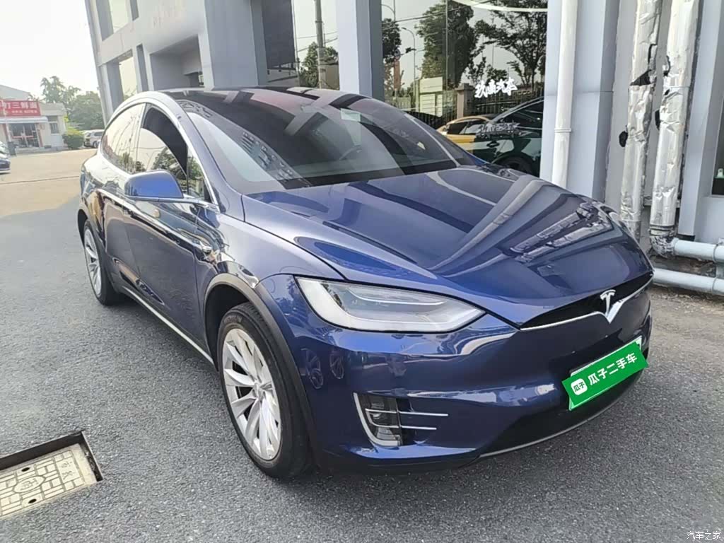 Tesla Model X, 2020 4