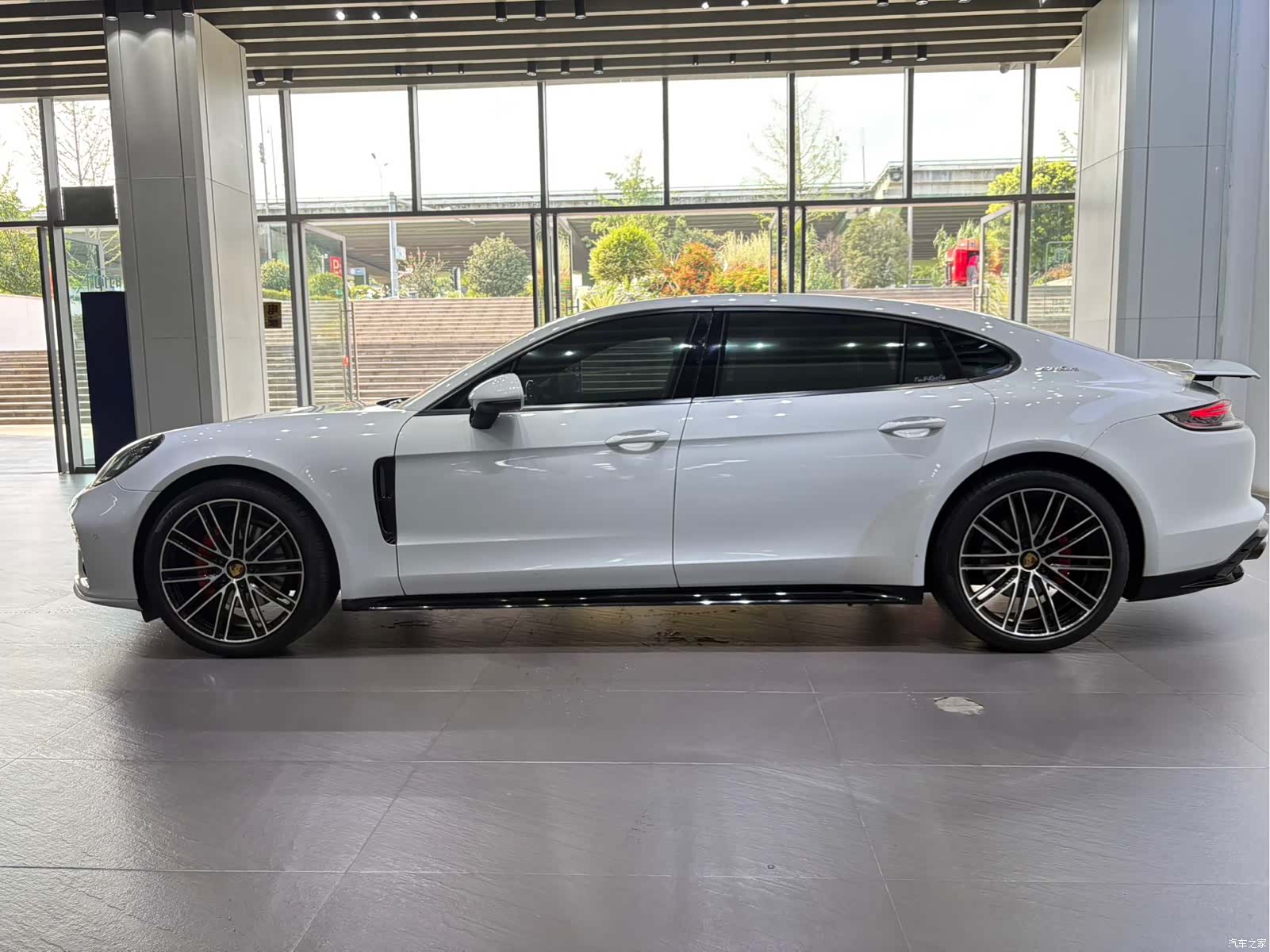 Porsche Panamera, 2018 7