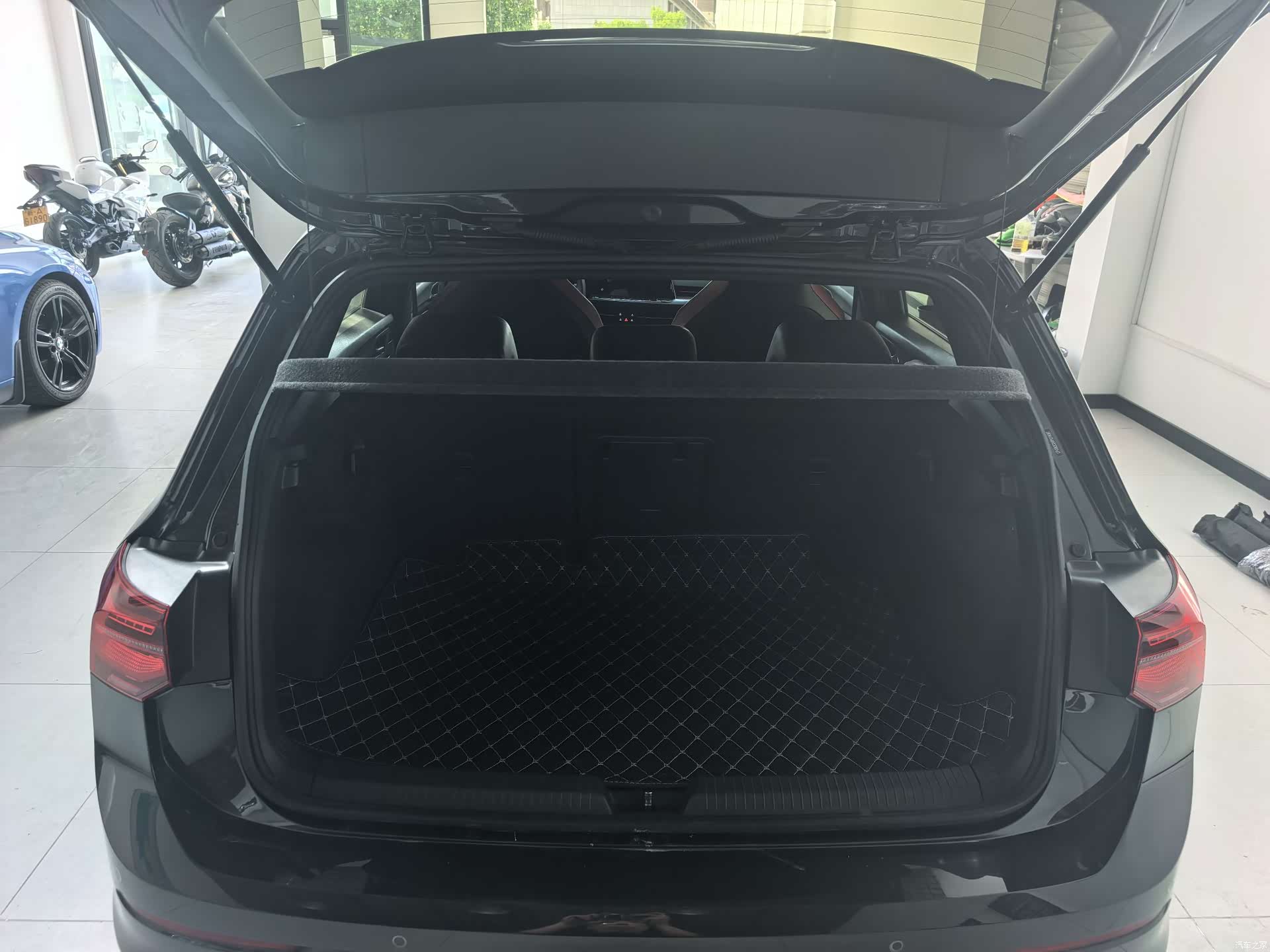 Volkswagen Golf, 2023 15