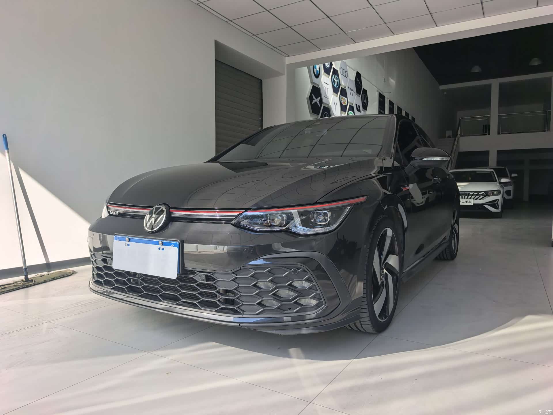 Volkswagen Golf, 2023 1