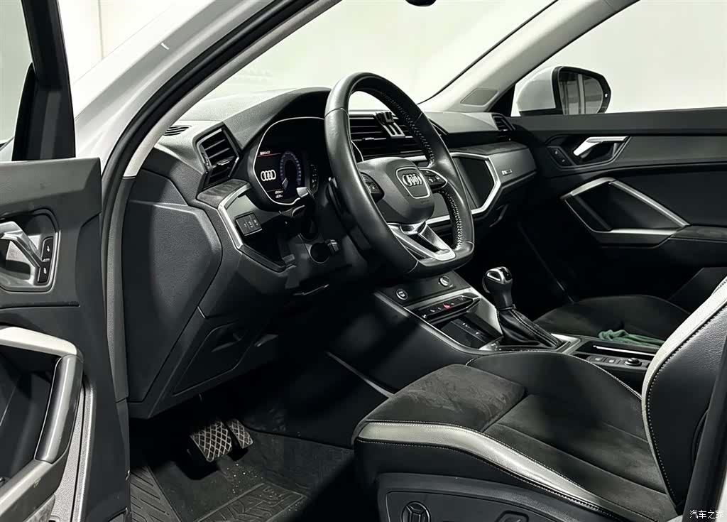 Audi Q3, 2020 7