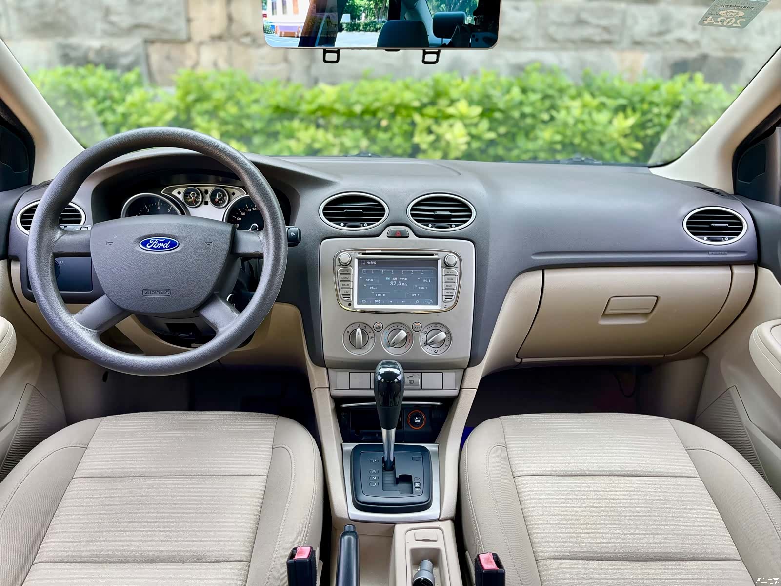 Ford Focus, 2014 6