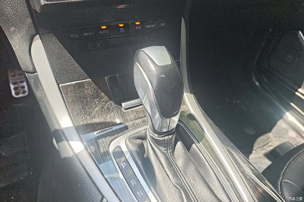 Ford Edge, 2017 16