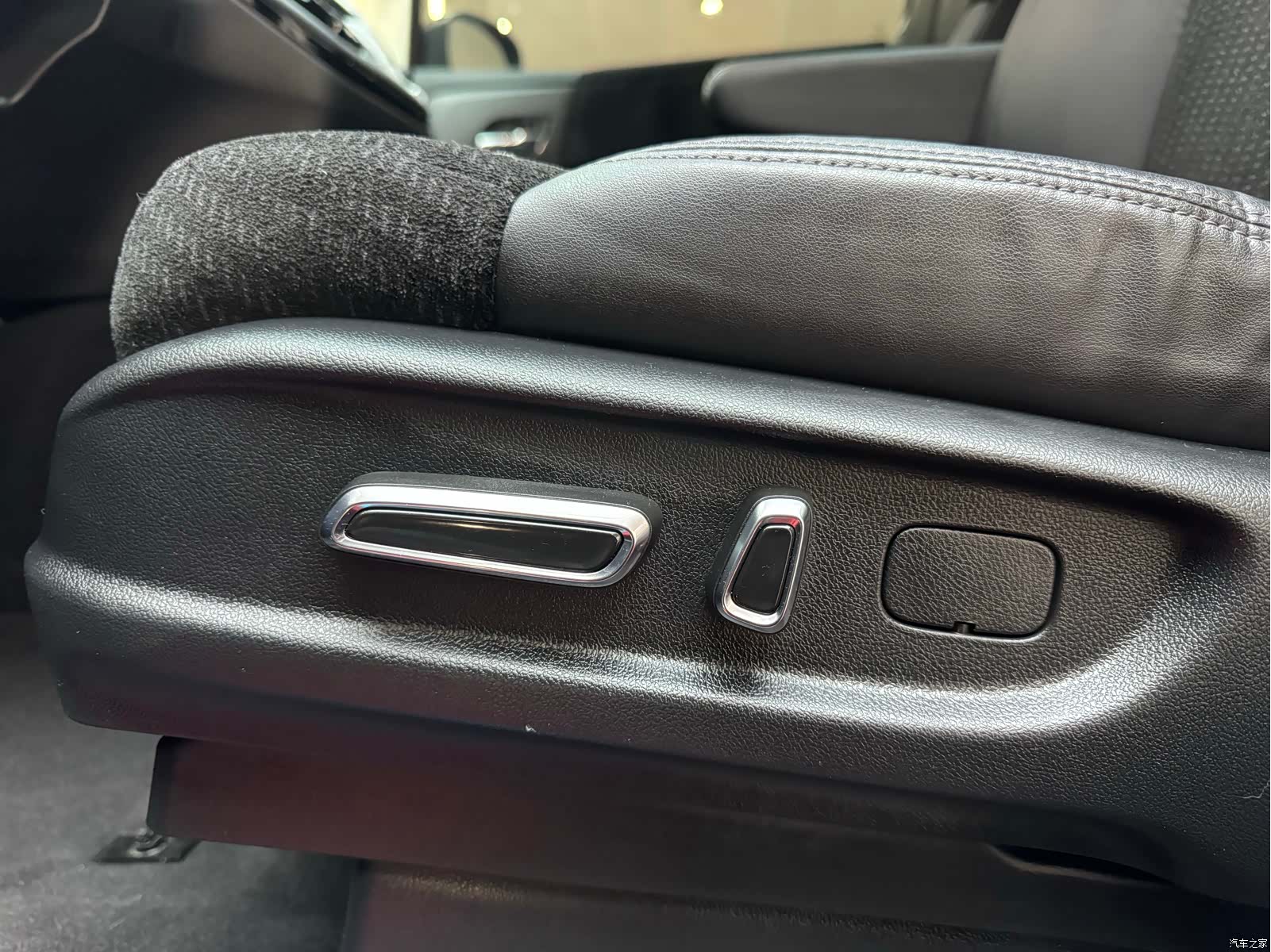 Honda Elysion, 2025 20