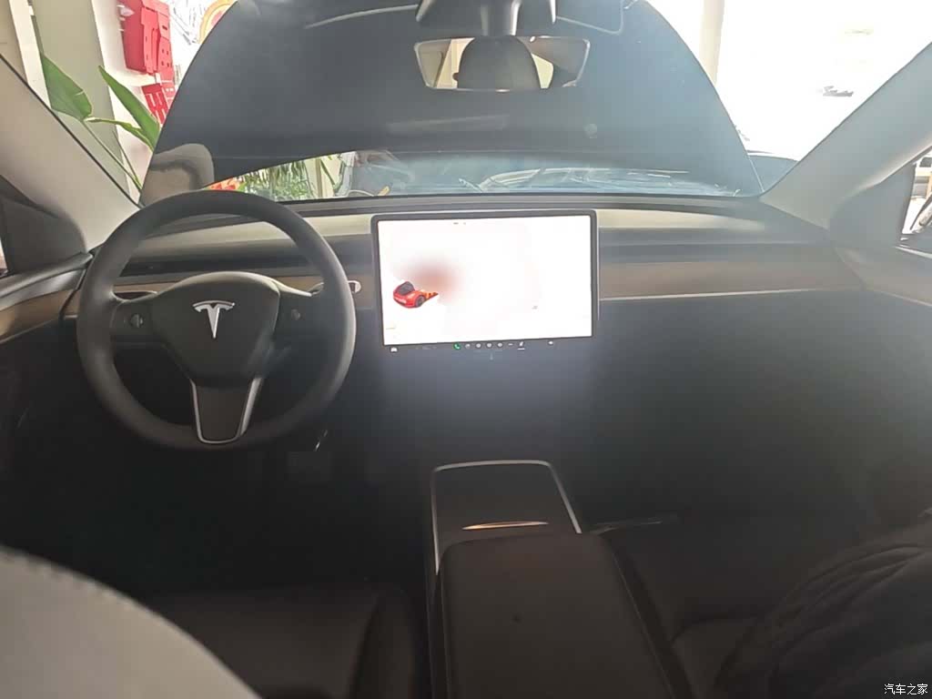 Tesla Model Y, 2021 10