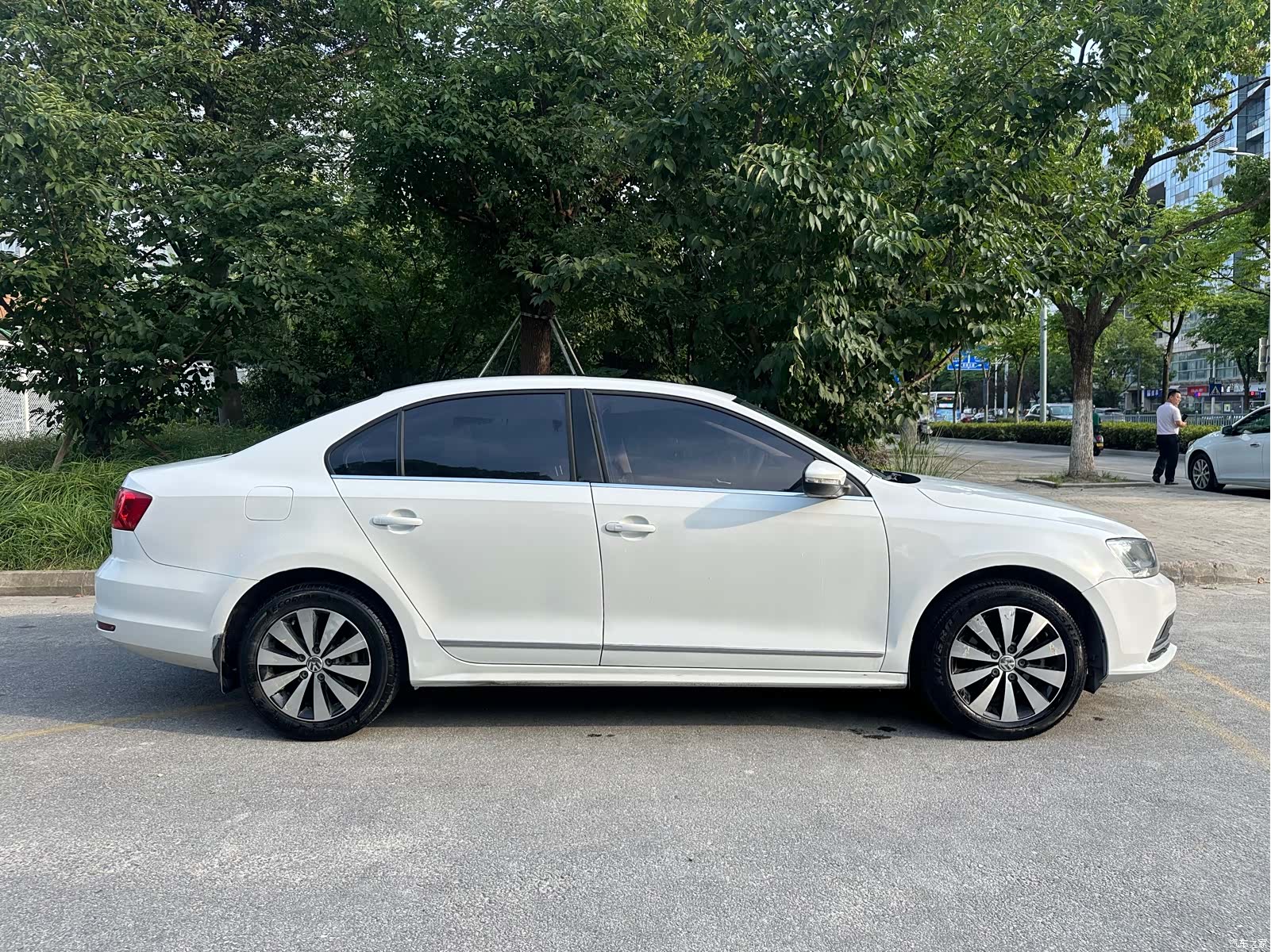 Volkswagen Sagitar, 2016 4