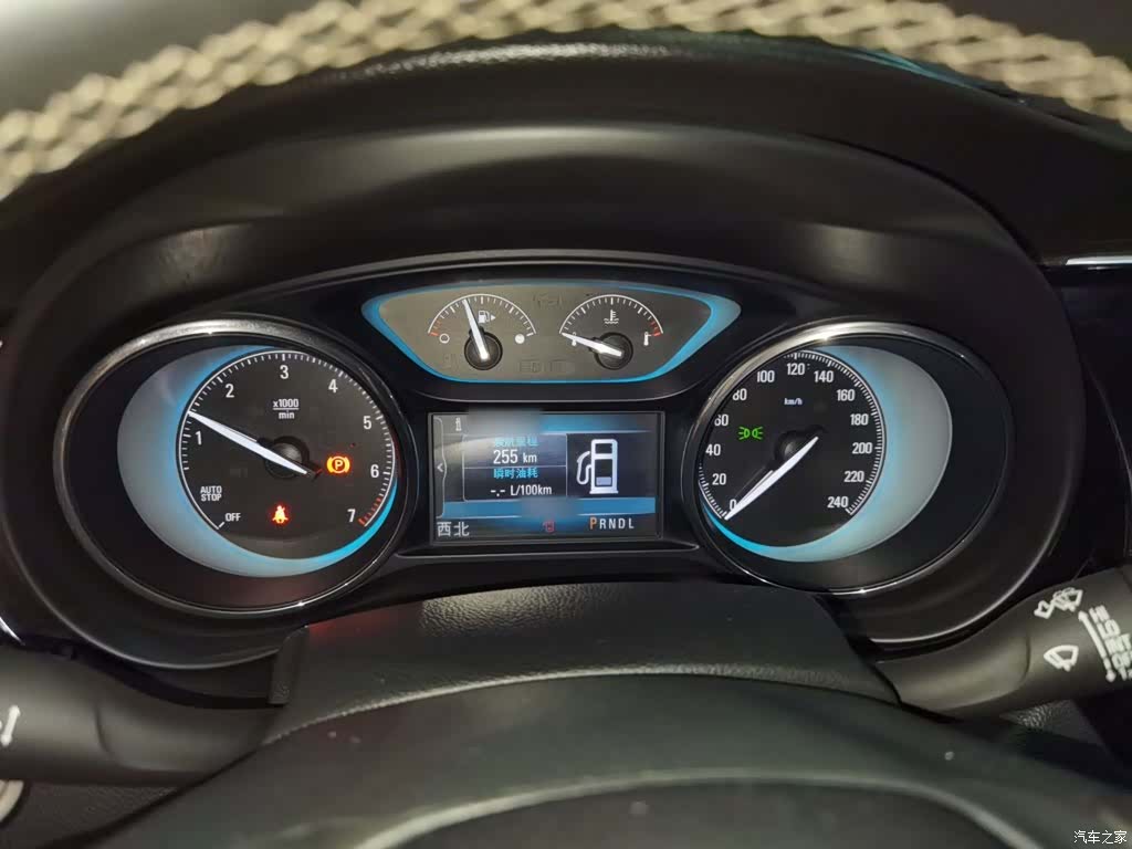 Buick Envision Plus, 2015 4