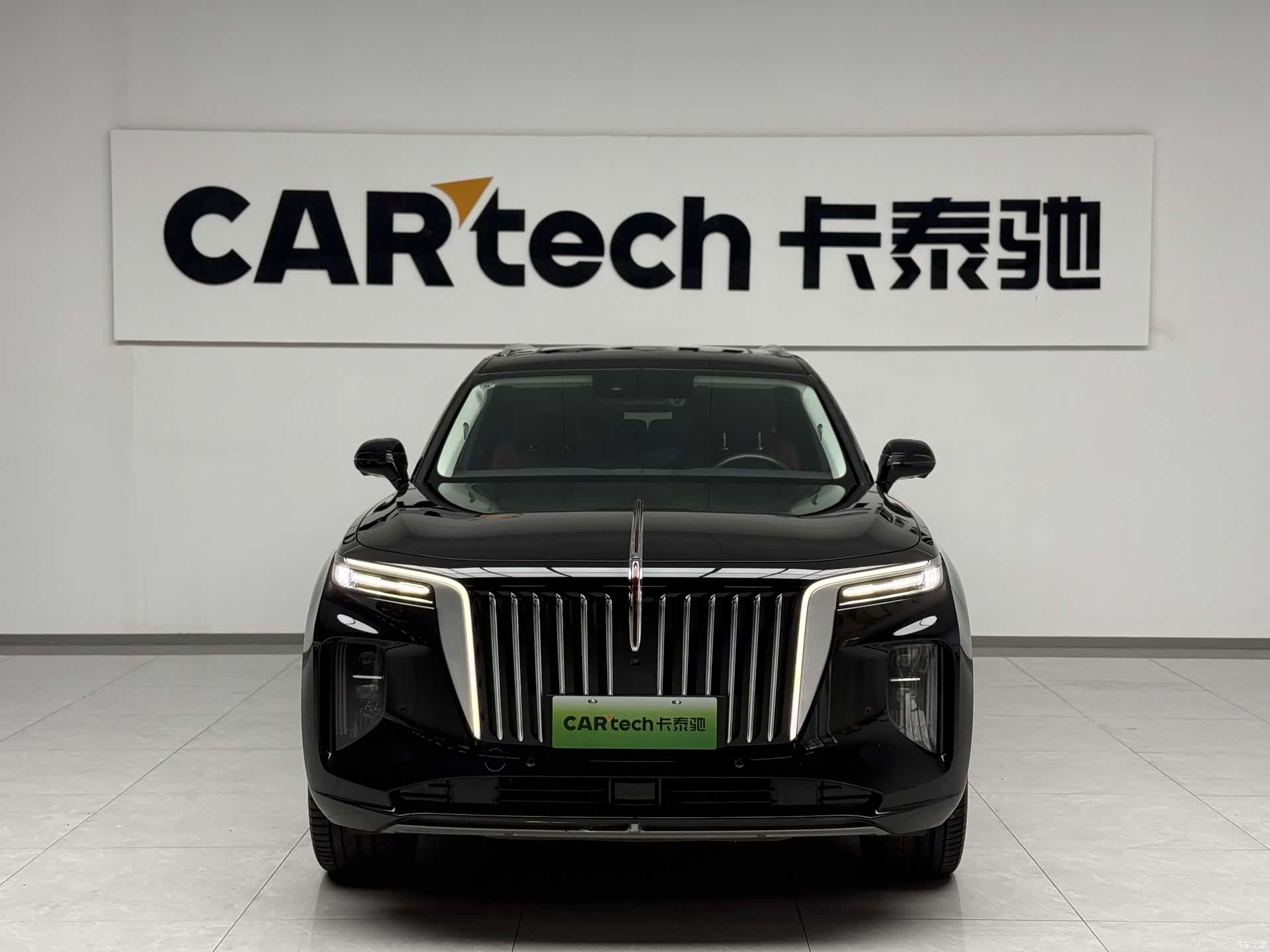 Hongqi E-HS9, 2023 2