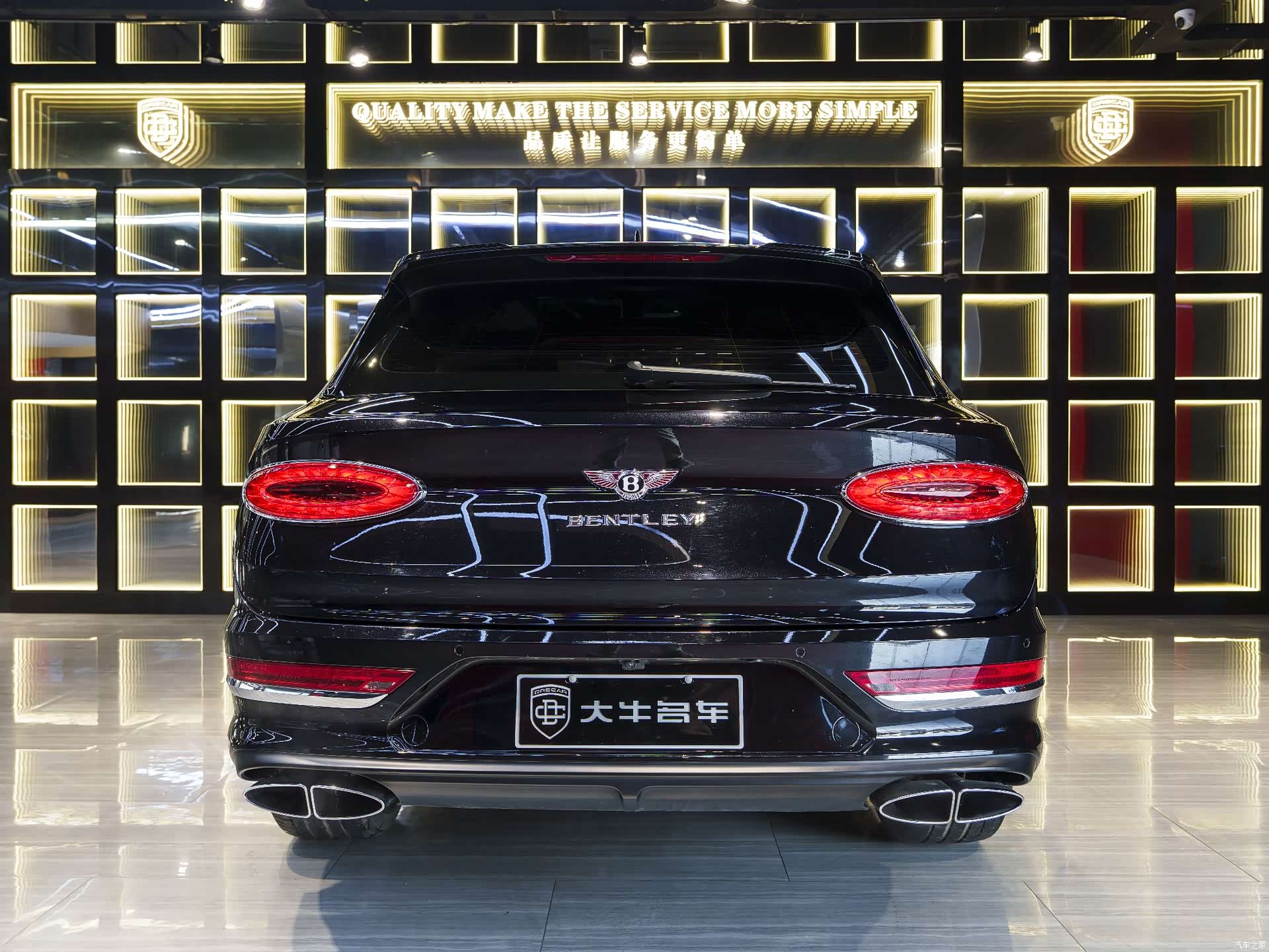 Bentley Bentayga, 2022 все фото