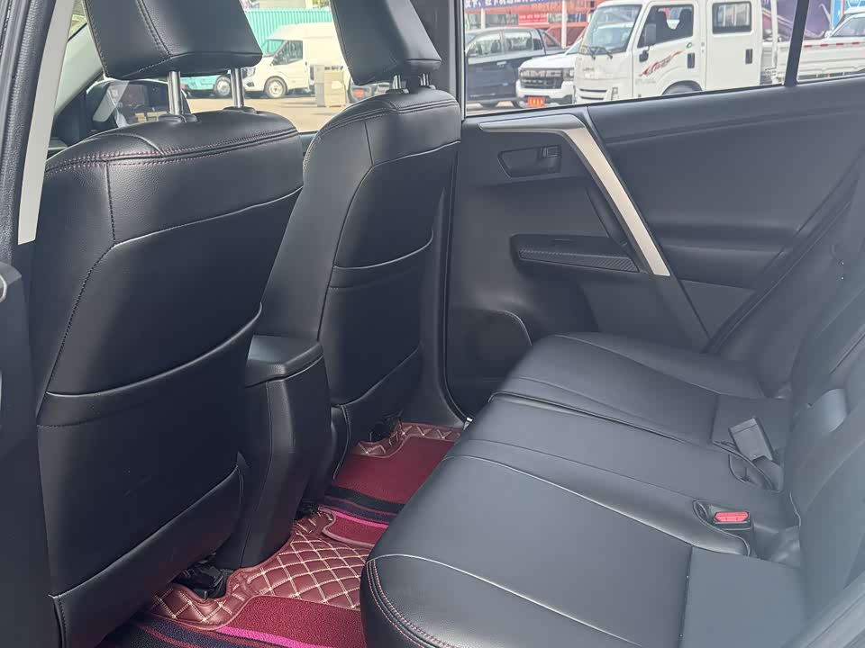 Toyota RAV4 Rongfang