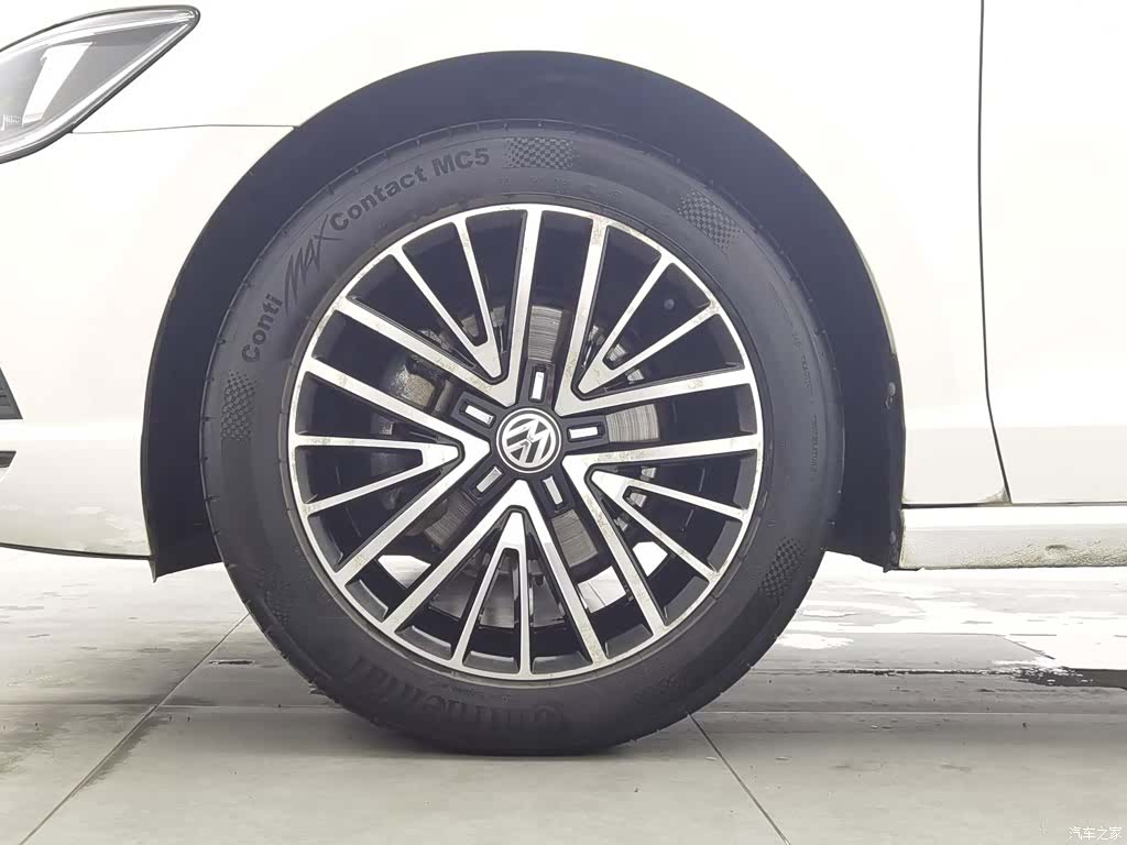 Volkswagen Lamando, 2017 17