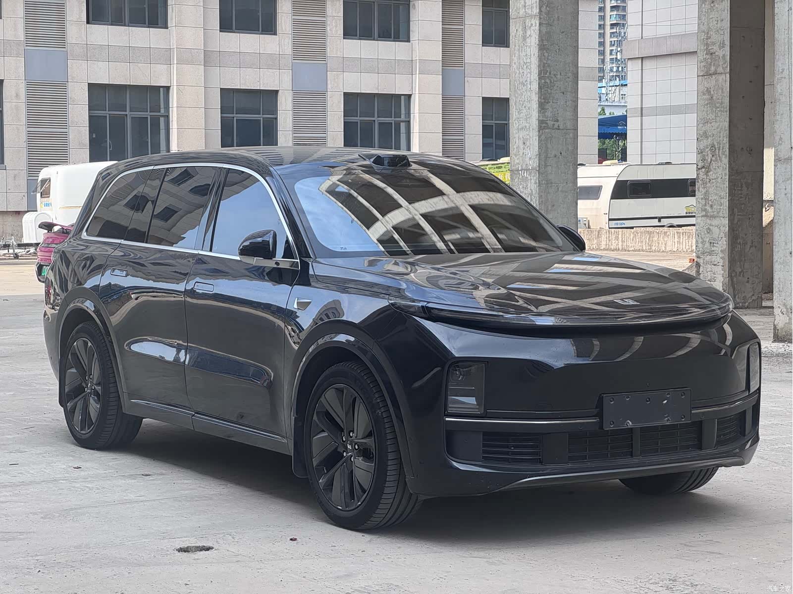Li Auto L9, 2024 3