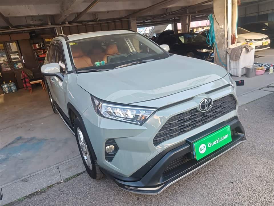 Toyota RAV4 Rongfang