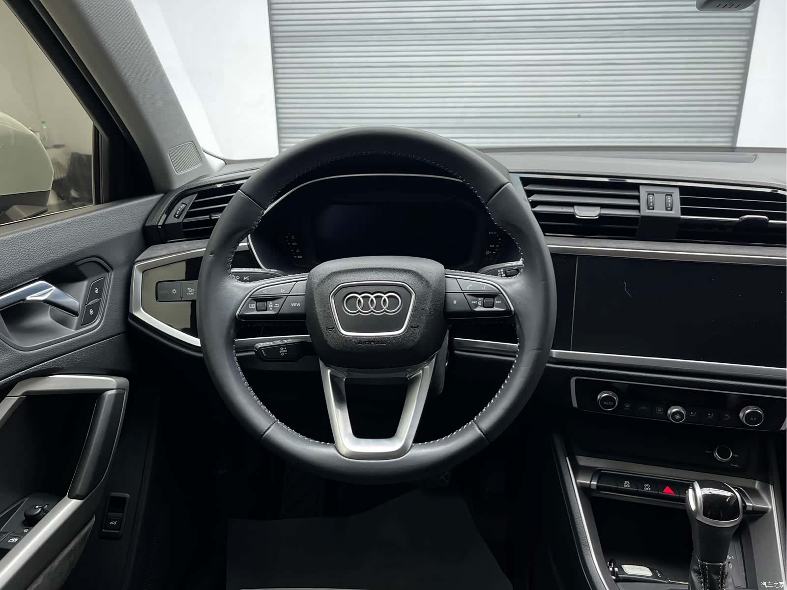 Audi Q3, 2021 10