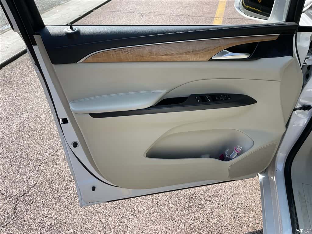 Buick GL8, 2020 6