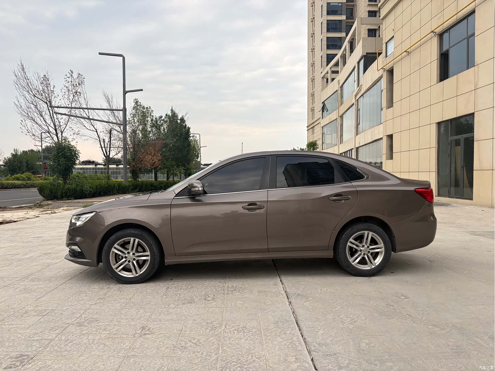 Bestune B30, 2015 все фото