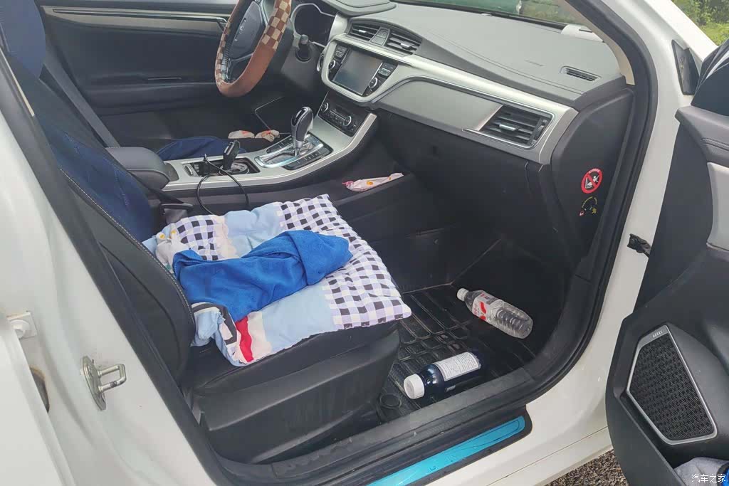 Geely Emgrand, 2017 8