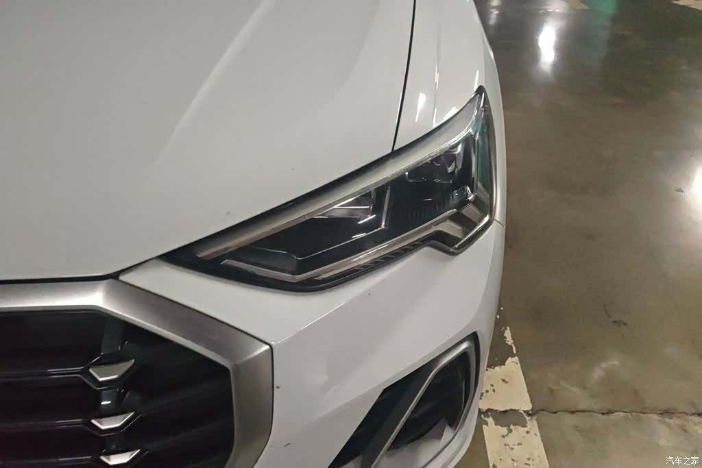 Audi Q3, 2020 все фото