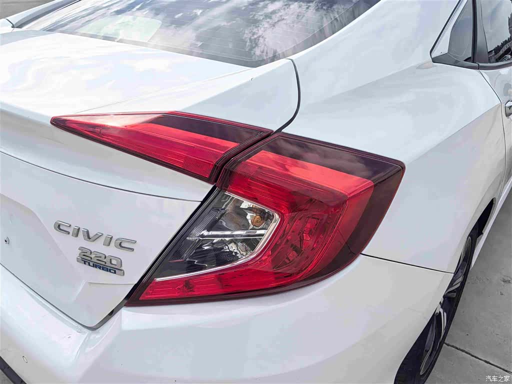 Honda Civic, 2018 11
