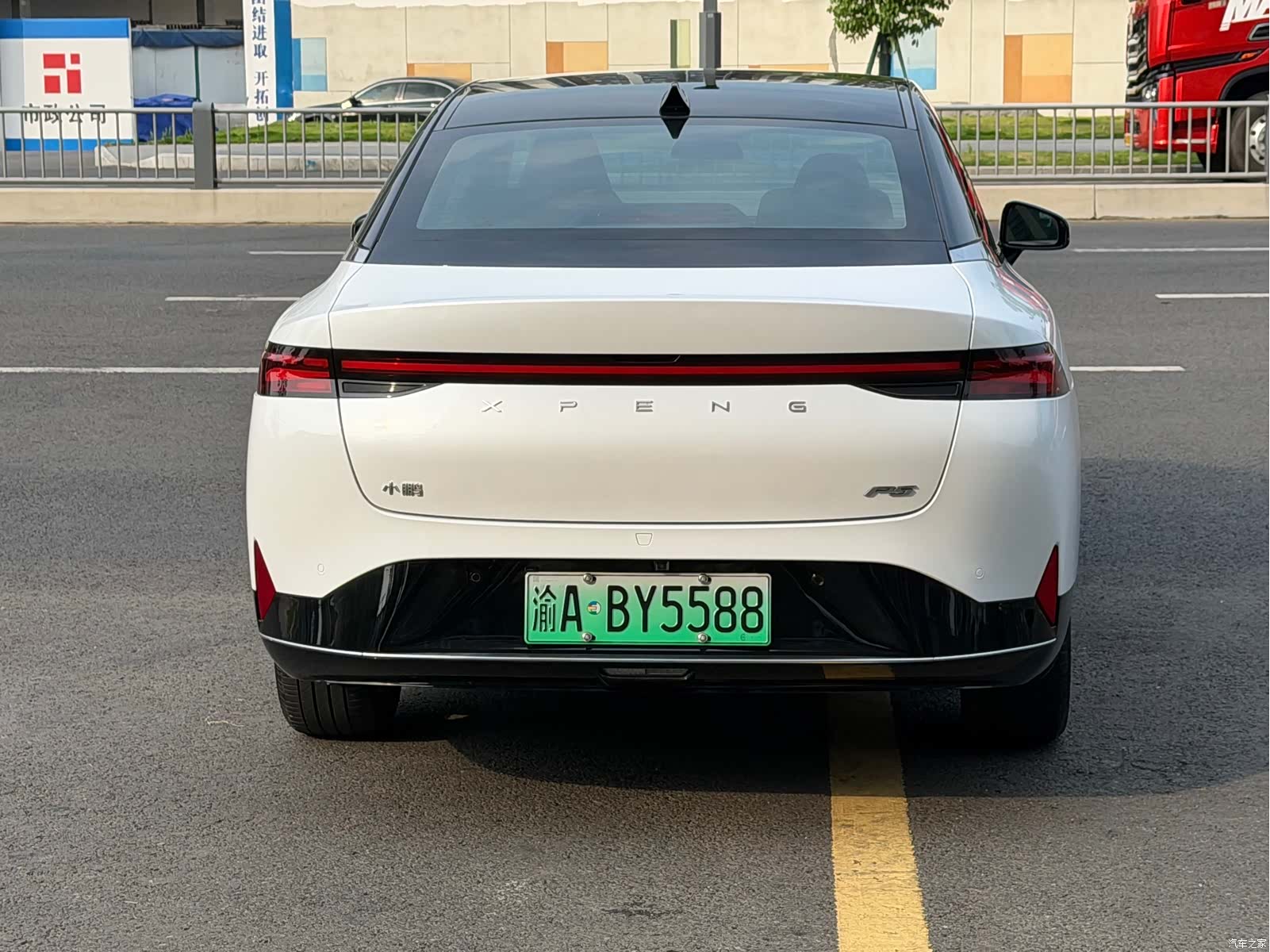 Xpeng P5, 2023 все фото