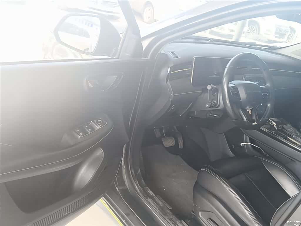 Roewe RX5, 2022 16