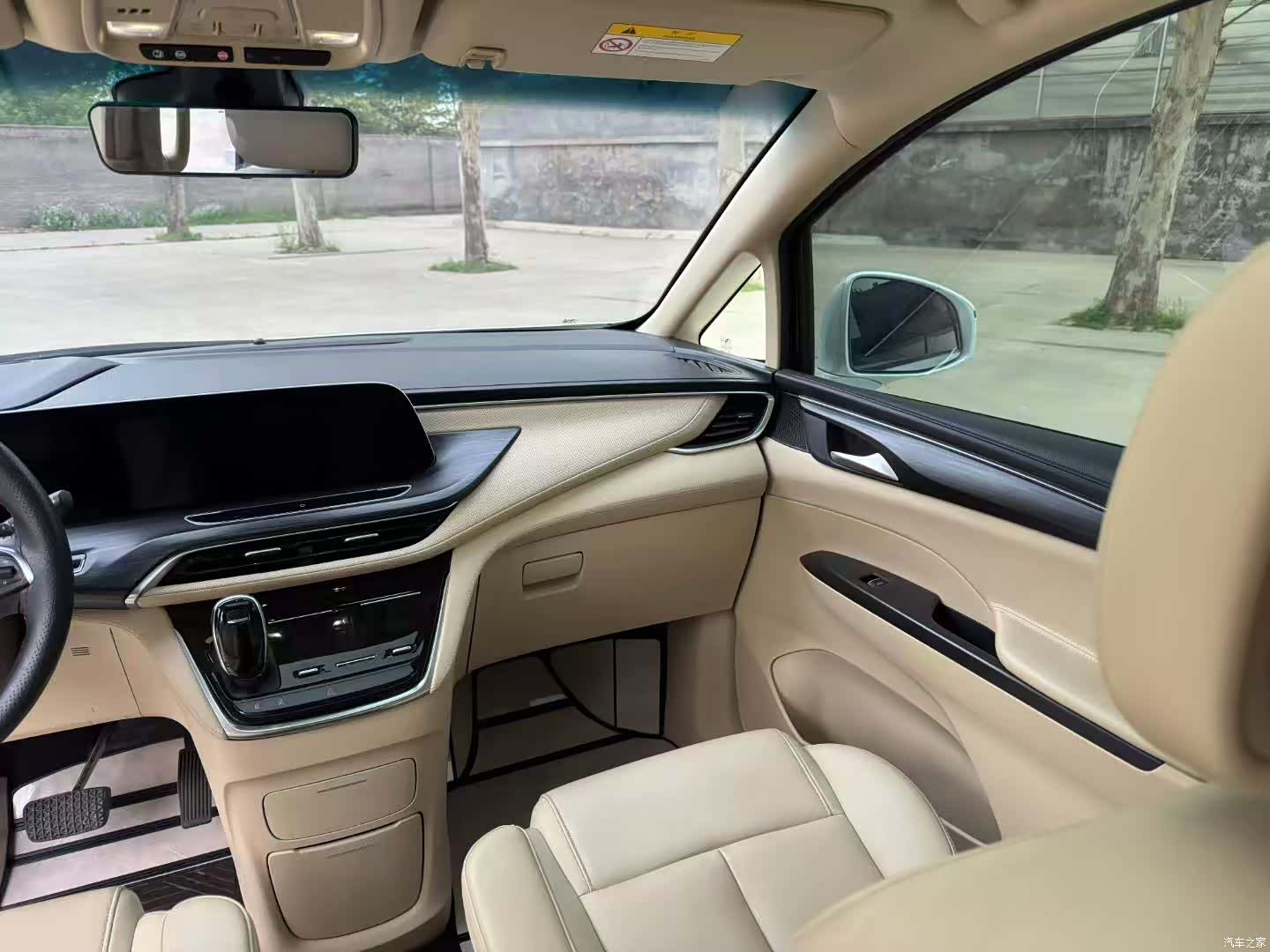 Buick GL8, 2023 8