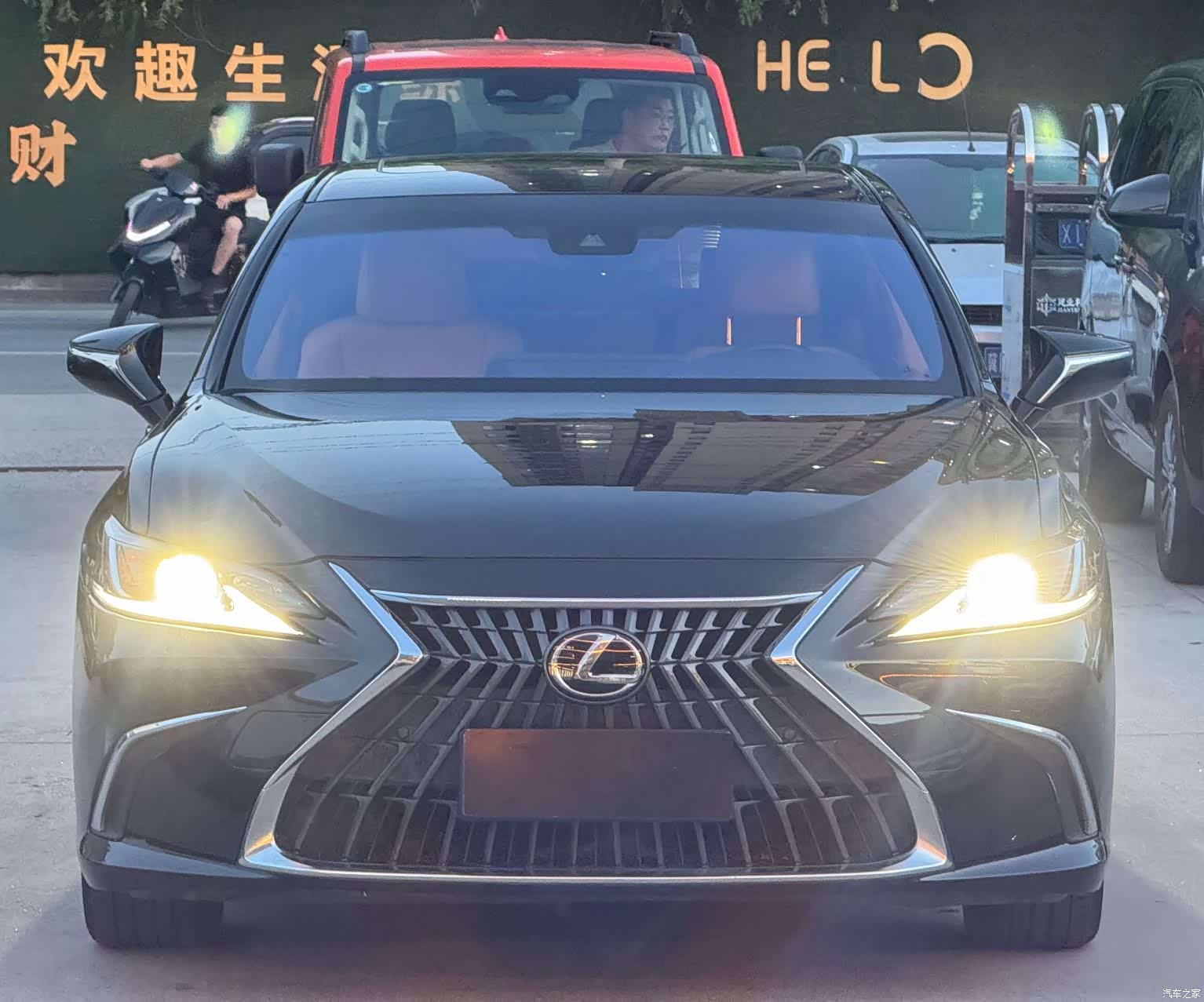 Lexus ES, 2023 2