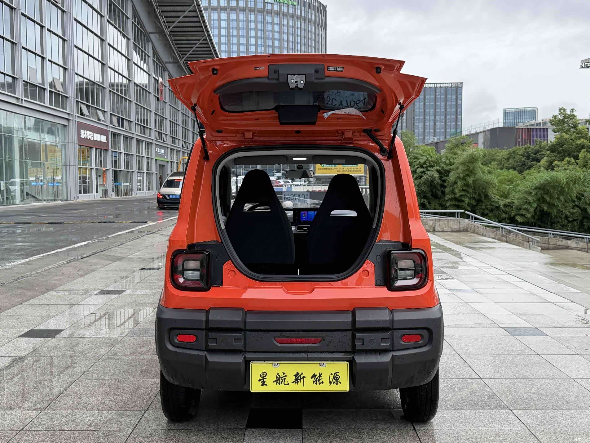 Geely Panda, 2026 8