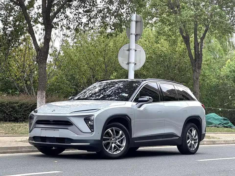 NIO ES6