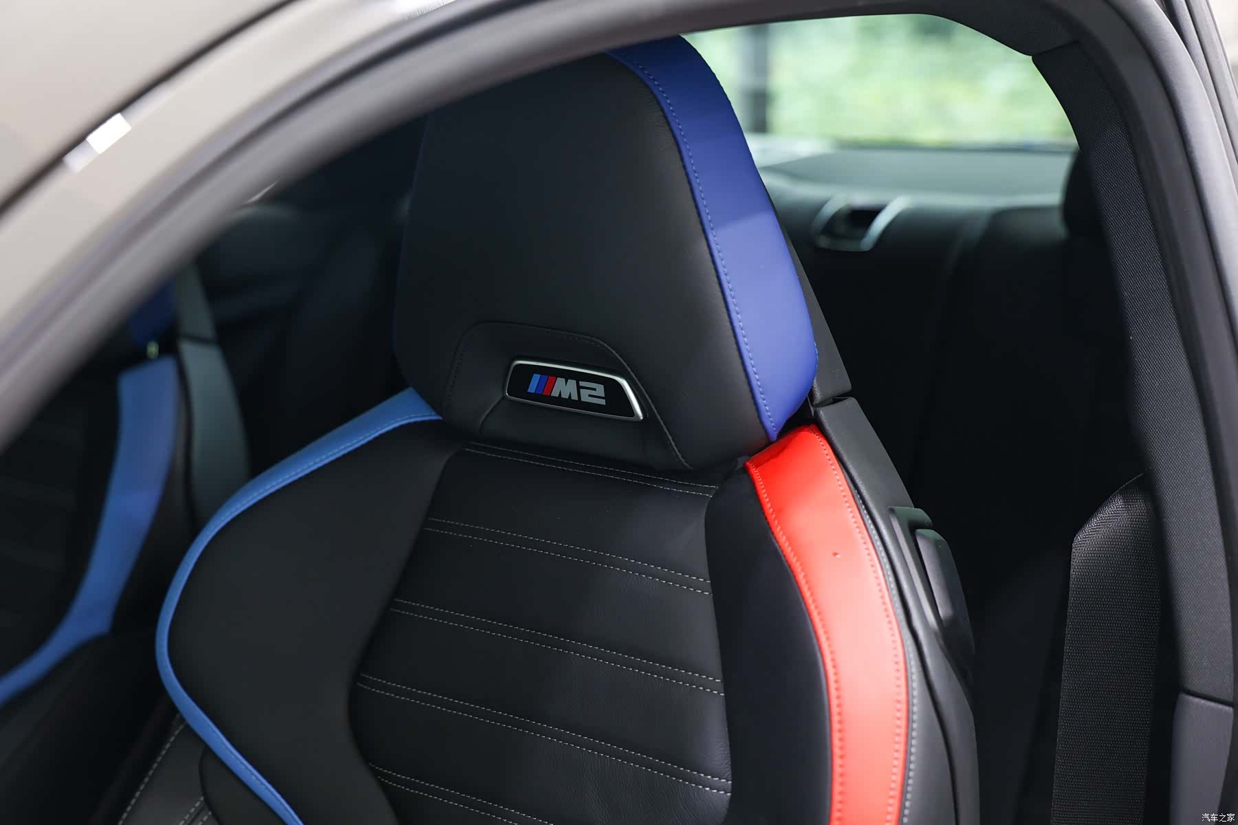 BMW M2, 2024 9