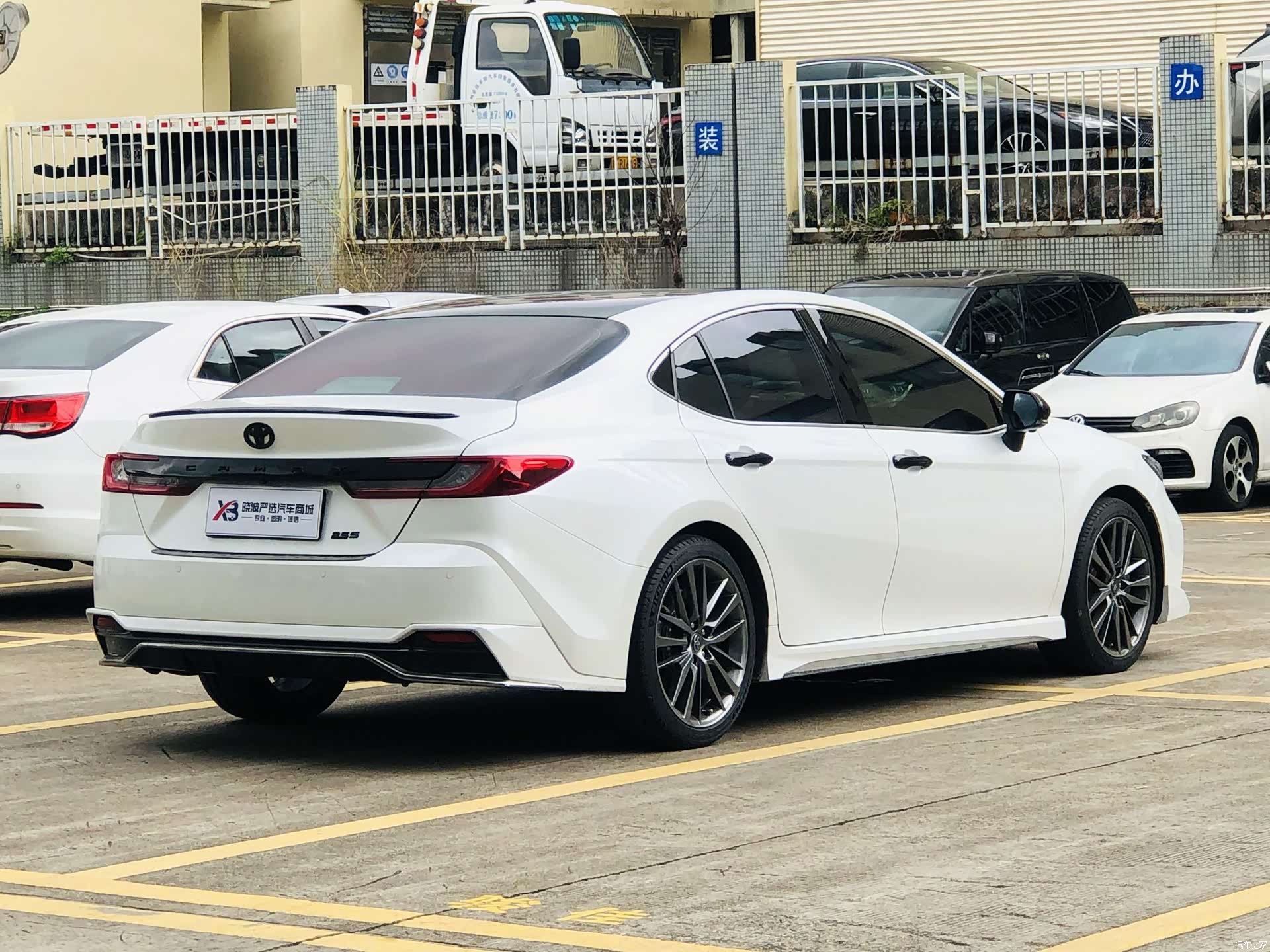 Toyota Camry, 2024 4