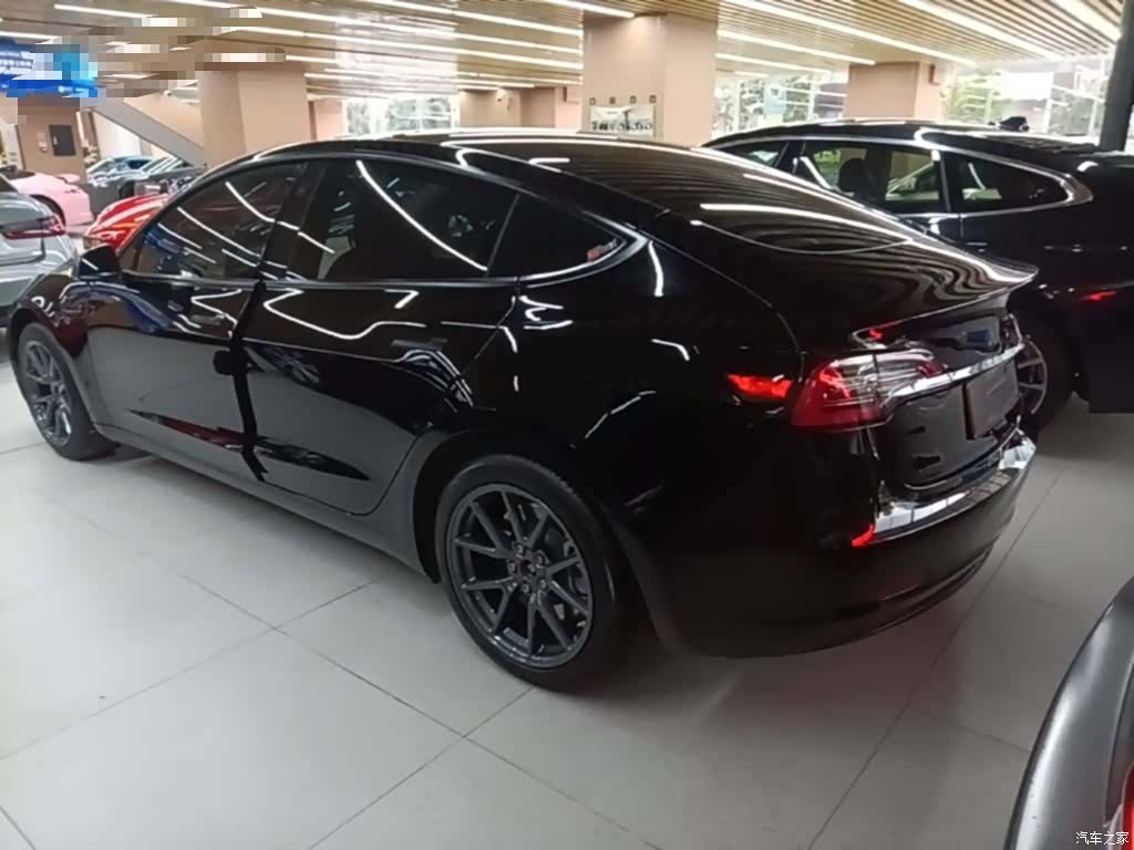 Tesla Model 3, 2021 все фото