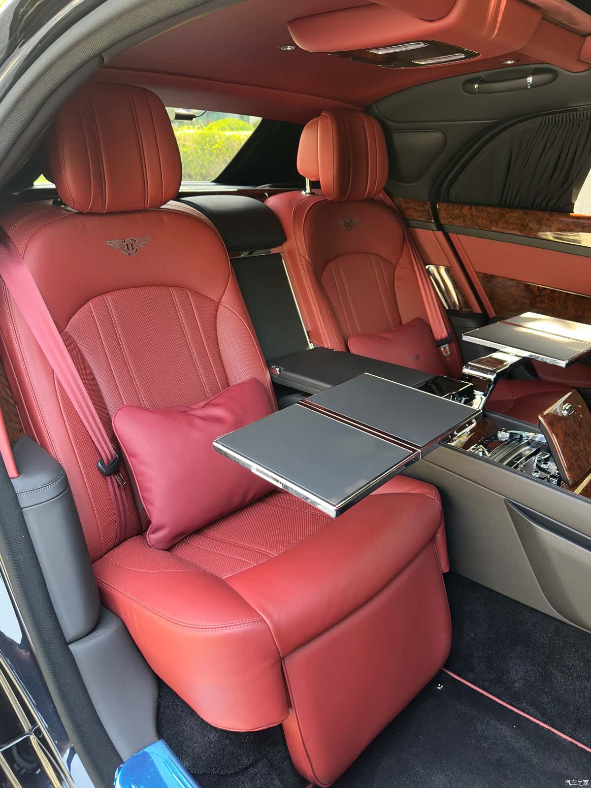 Bentley Mulsanne, 2020 15