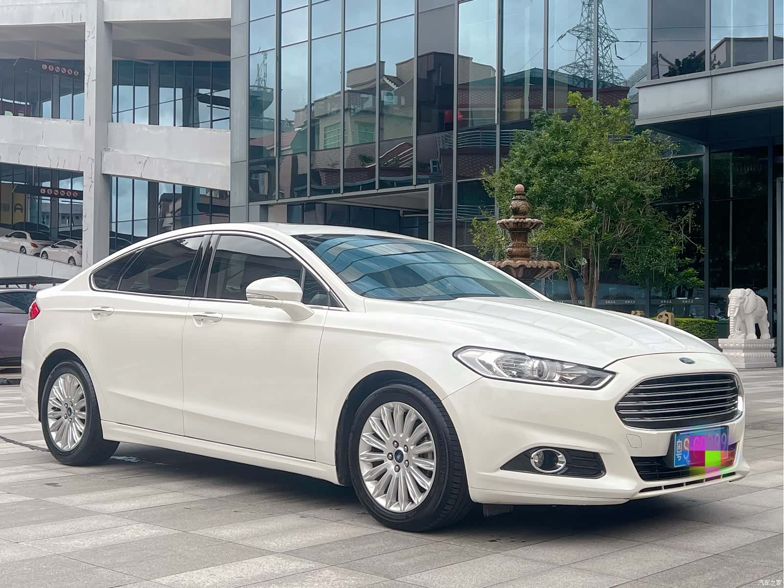 Ford Mondeo, 2015 3