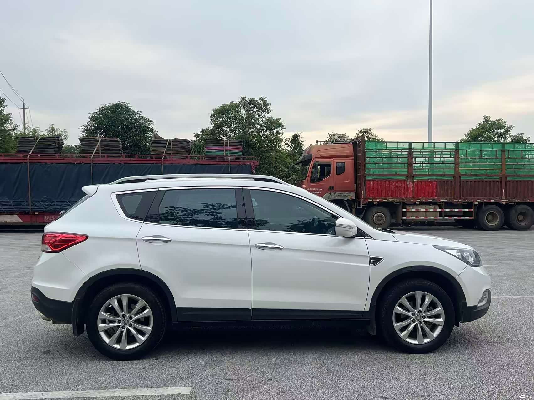 DongFeng AX7, 2015 7