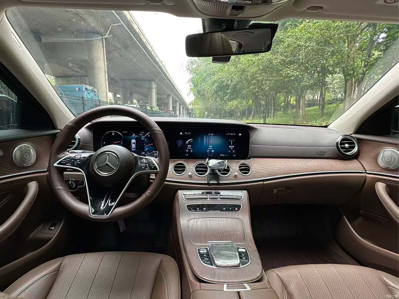 Mercedes-Benz E-Class, 2023 9