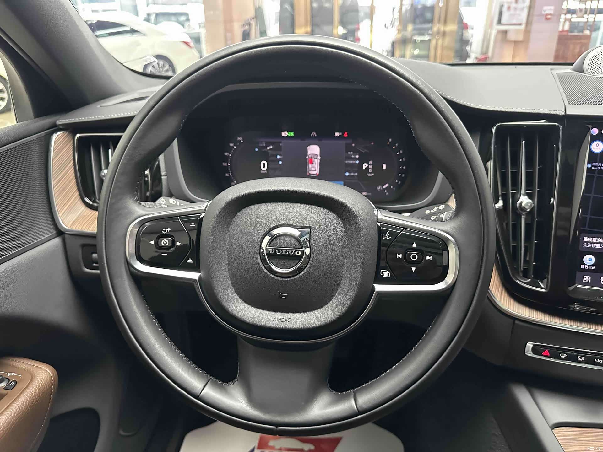 Volvo XC60, 2022 13