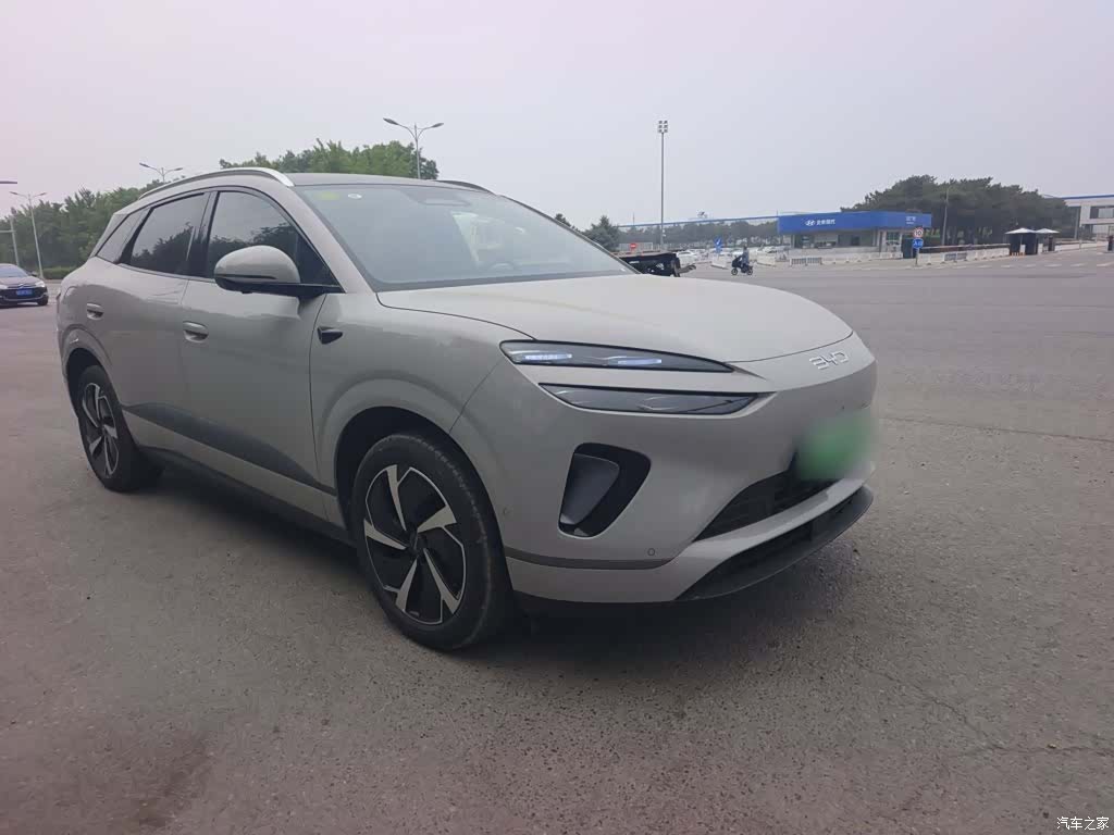 BYD HiAce, 2026 9