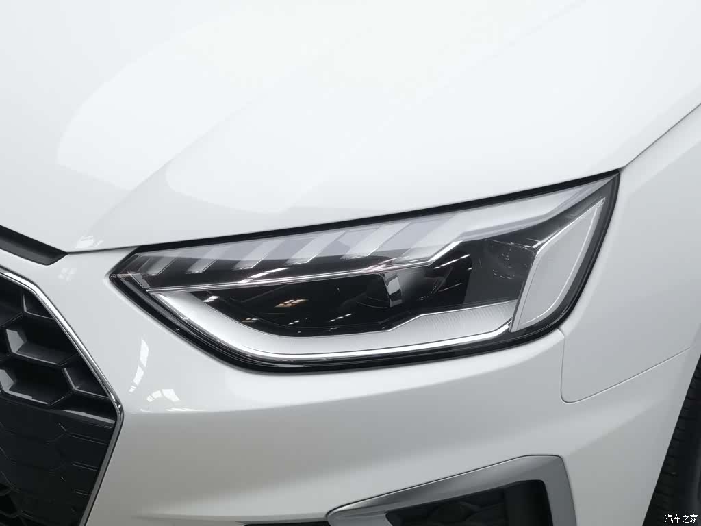 Audi A4L, 2021 7
