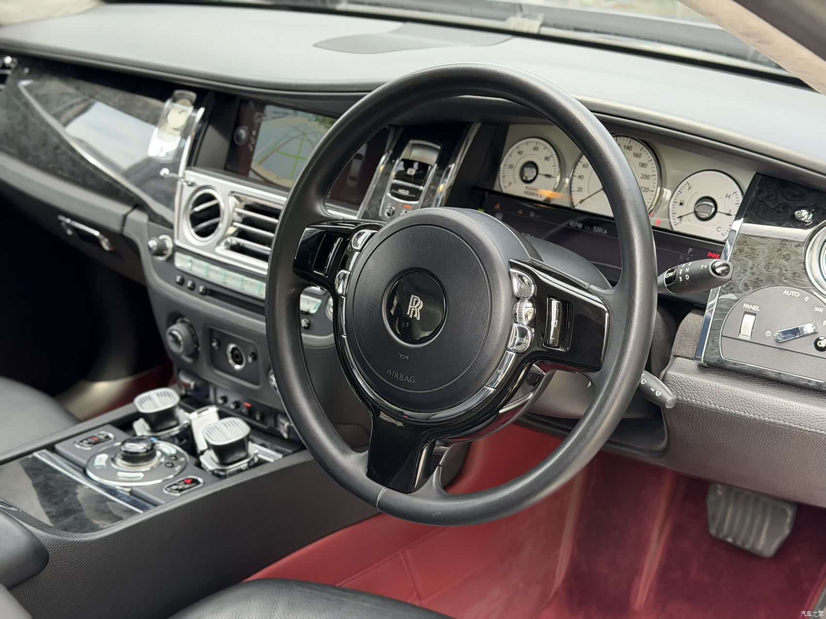 Rolls-Royce Ghost, 2011 4