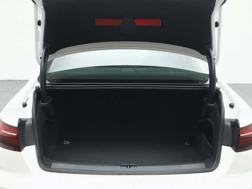 Audi A4L, 2021 16