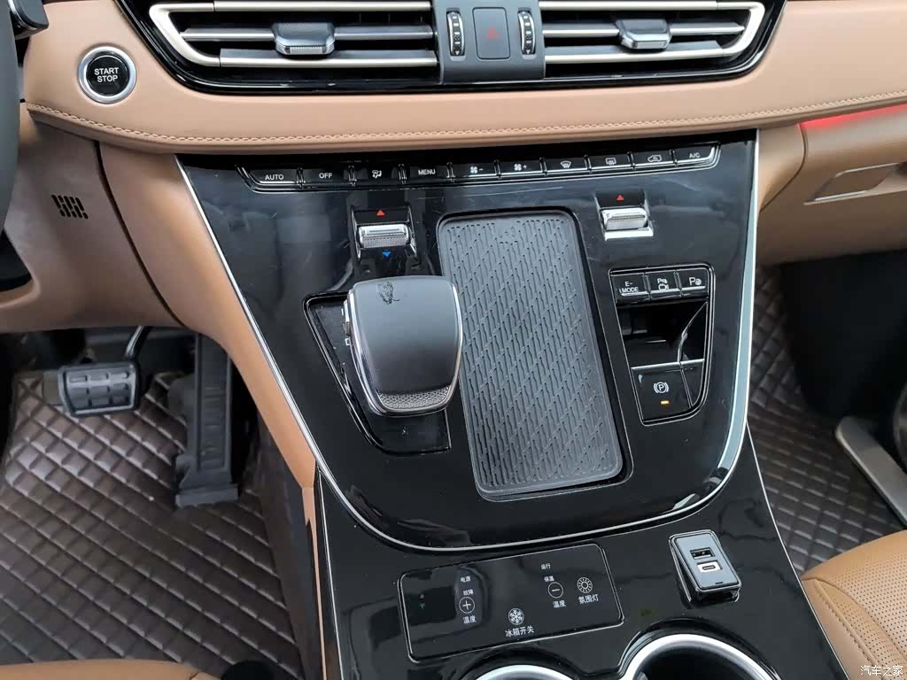 Hongqi HQ9, 2024 13
