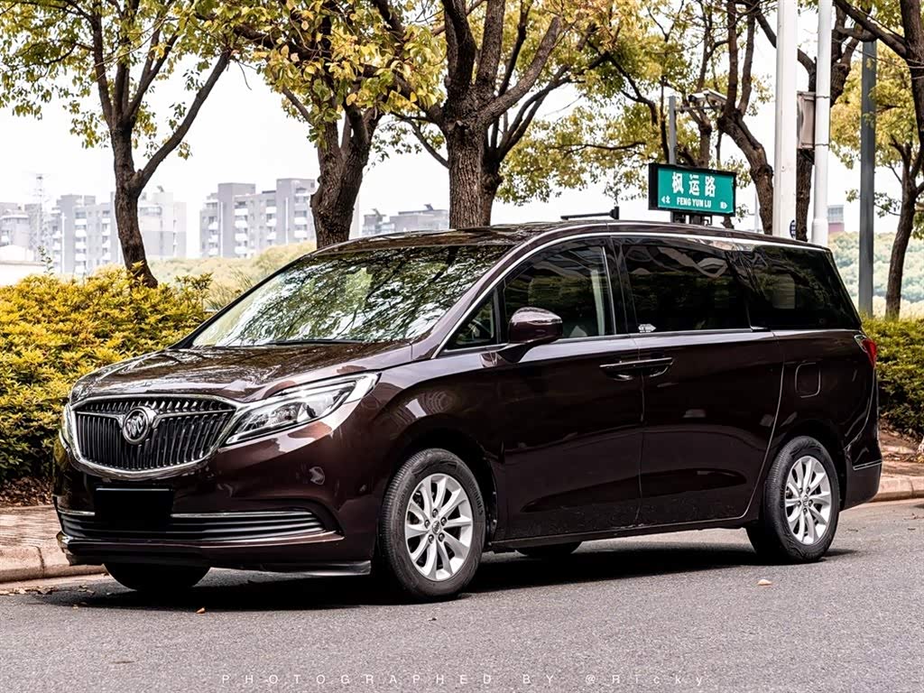 Buick GL8