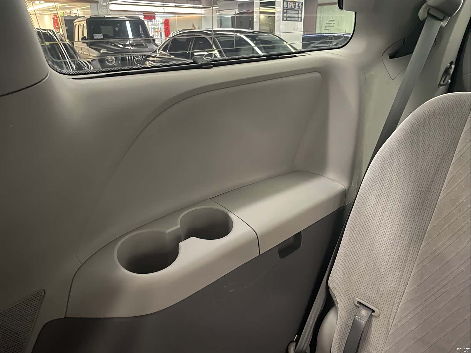 Toyota Sienna, 2016 42
