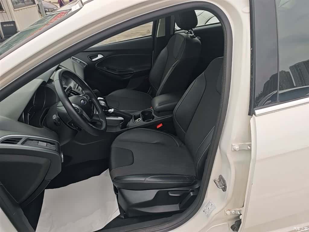 Ford Focus, 2015 15