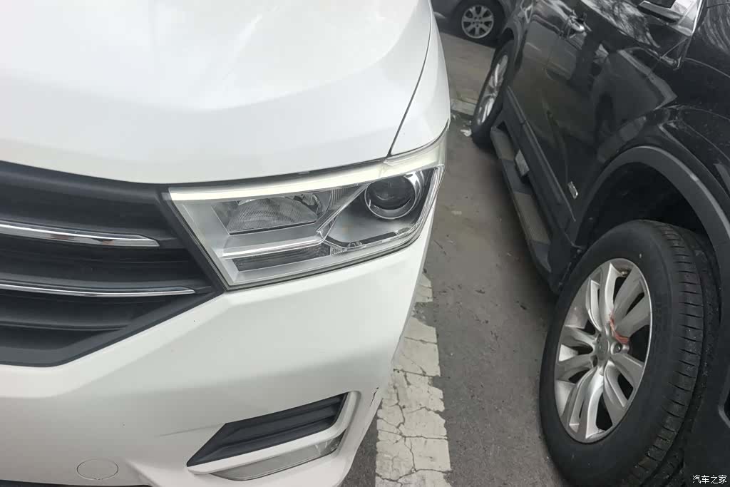 Wuling Hongguang, 2019 все фото